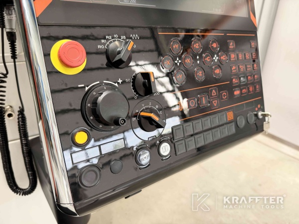 Numerische Steuerung  für Werkzeugmaschine MAZAK Variaxis C-600 90161