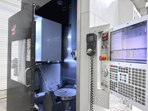 Bearbeitungszentrum, gebraucht, HAAS UMC 750 SS 90145 Achsen zu verkaufen