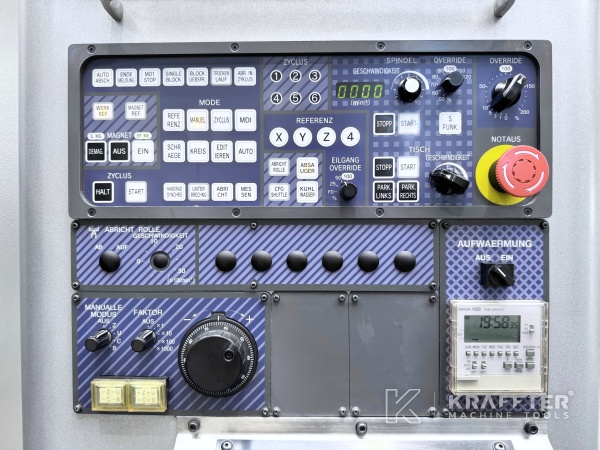 Bedienpult auf CNC Flachschleifmaschine AMADA Techster 84 90162