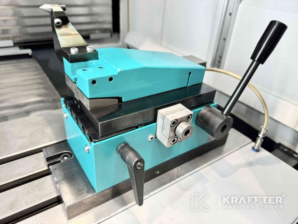 CNC Werkzeugschleifmaschine mit numerischer Steuerung SCHNEEBERGER Norma NGC 90111