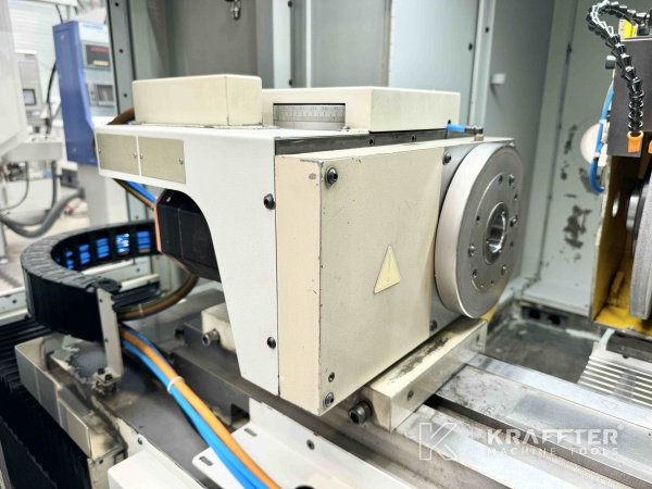 Feinmechanik CNC Rundschleifmaschine JONES & SHIPMAN Ultramat 650 Easy-B 90120 Gebrauchte Werkzeugmaschinen