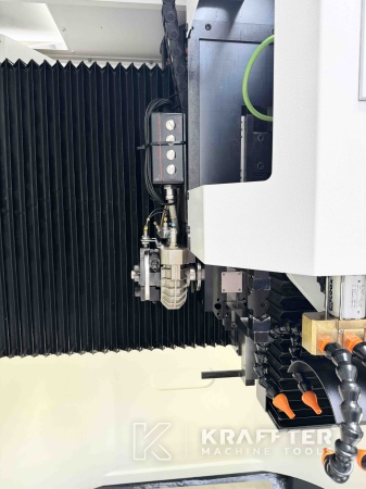 Feinmechanik : CNC Werkzeugschleifmaschine WALTER Helitronic Basic 90112