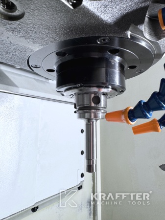Präzisionsbearbeitung mit gebrauchten CNC Bearbeitungszentrum CHIRON FZ 08K S Magnum High Speed Plus 90153