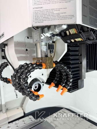 CNC Werkzeugschleifmaschine mit assistierter Steuerung WALTER Helitronic Basic 90142
