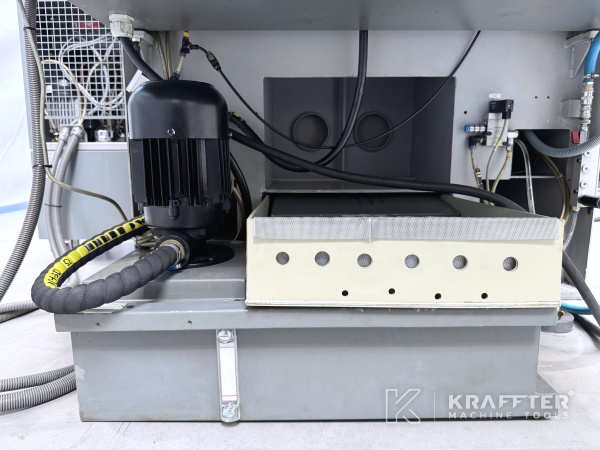 Verkauf von CNC Bearbeitungszentrum CHIRON FZ 08K S Magnum High Speed Plus  90153 Gebrauchte Werkzeugmaschinen