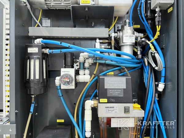 CNC Bearbeitungszentrum gebraucht, DMG MORI DMU 65 monoBLOCK 90170 Lagerräumung Europa, Deutschland und international