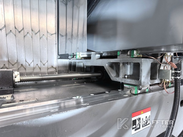 CNC Bearbeitungszentrum zu verkaufen HAAS UMC 750 SS 90145 Gebrauchte Werkzeugmaschinen