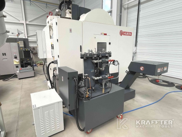 Industriemaschinen zum Fräsen CNC Bearbeitungszentrum HURON VX6 APC 90072