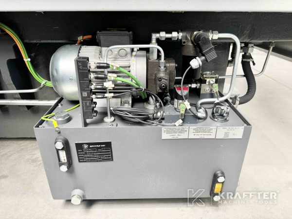 CNC Rundschleifmaschine zu verkaufen TACCHELLA Elektra UA 1200 90114 Gebrauchte Werkzeugmaschinen