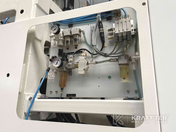 Ankauf und Verkauf CNC Bearbeitungszentrum HURON VX6 APC 90072, international