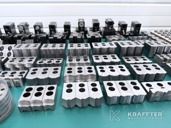 Metallschrank für Zubehör und Ausrüstung NAKAMURA TOME NTJ 100 90190