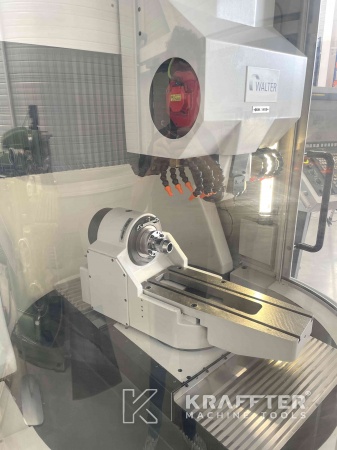 Präzisionsbearbeitung mit gebrauchten CNC Werkzeugschleifmaschine WALTER Helitronic Power 90076