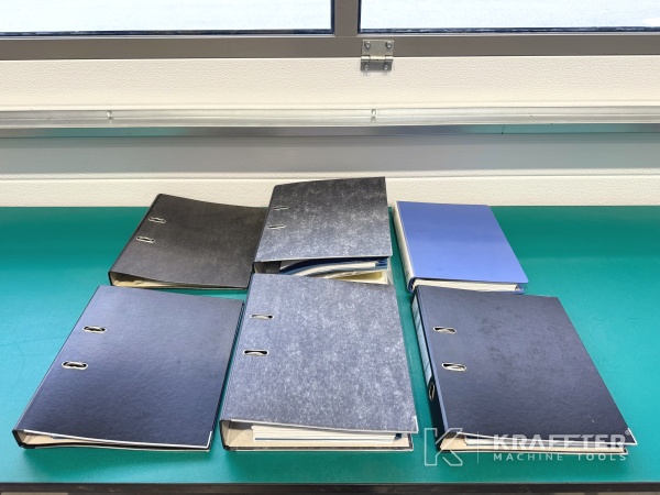 Zubehör, Ausrüstung und Betriebsanleitungen für AMADA Techster 106 90163 bei KRAFFTER