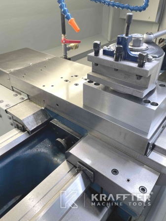 Präzisionsbearbeitung mit gebrauchten CNC Zyklendrehmaschine ROMI M 510 90065