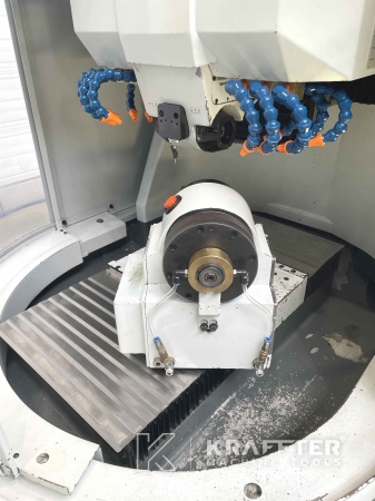 Präzisionsbearbeitung mit gebrauchten CNC Werkzeugschleifmaschine WALTER Helitronic Minipower 20690-008