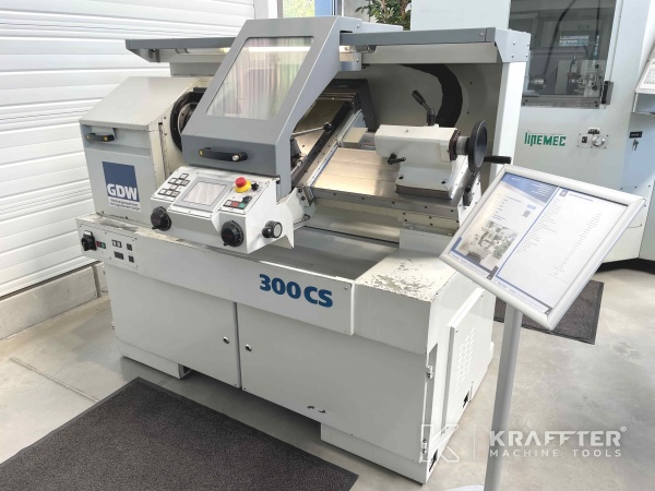 Feinmechanik CNC Zyklendrehmaschine GDW 300 CS 90069 Gebrauchte Werkzeugmaschinen