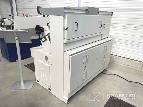 Industriemaschinen zum Drehen CNC Zyklendrehmaschine GDW 300 CS 90069