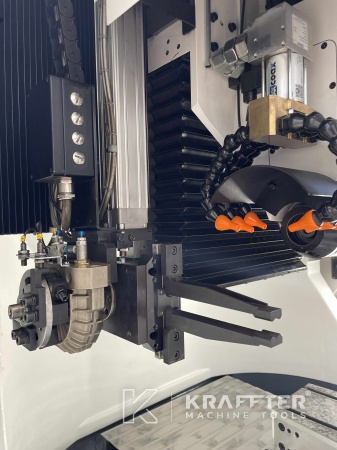 Feinmechanik CNC Werkzeugschleifmaschine WALTER Helitronic Basic 90085 Gebrauchte Werkzeugmaschinen