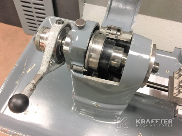 Konventionelle Drehmaschine SCHAUBLIN 70 20689-922 , KRAFFTER Verkäufer von gebrauchten Werkzeugmaschinen