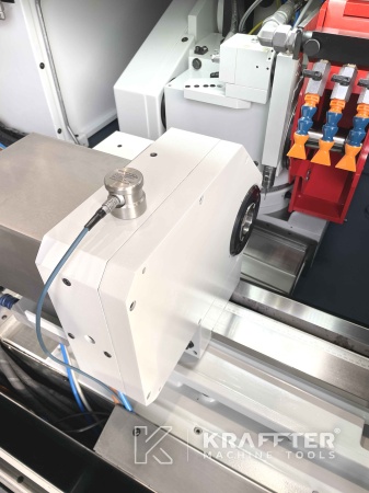 CNC Rundschleifmaschine zu verkaufen : STUDER Favorit CNC 20690-016 | Gebrauchte Werkzeugmaschinen