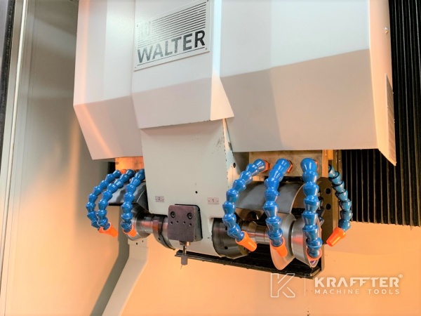 Präzisionsbearbeitung mit gebrauchten CNC Werkzeugschleifmaschine WALTER Helitronic Power 20689-969